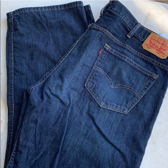 Man Levi jeans size 40×32 style 569 - Picture 2 of 3